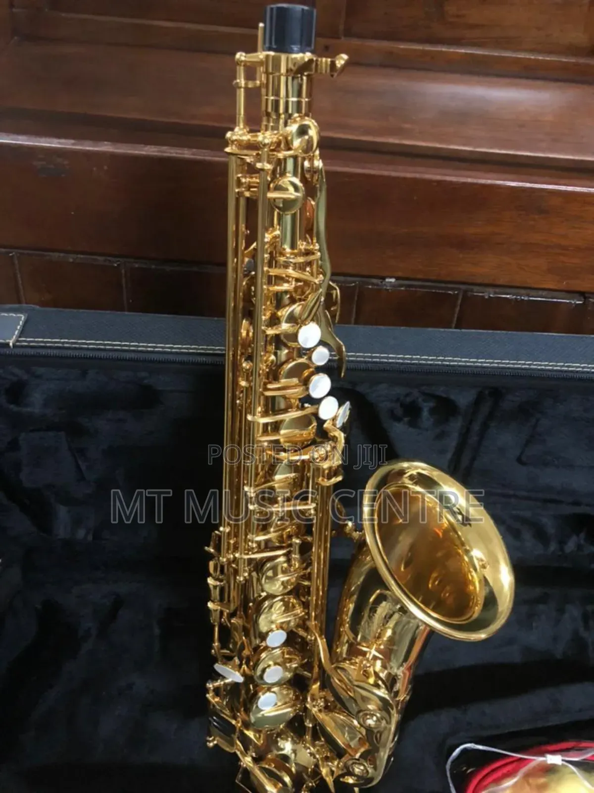 Saxophone Brand-New