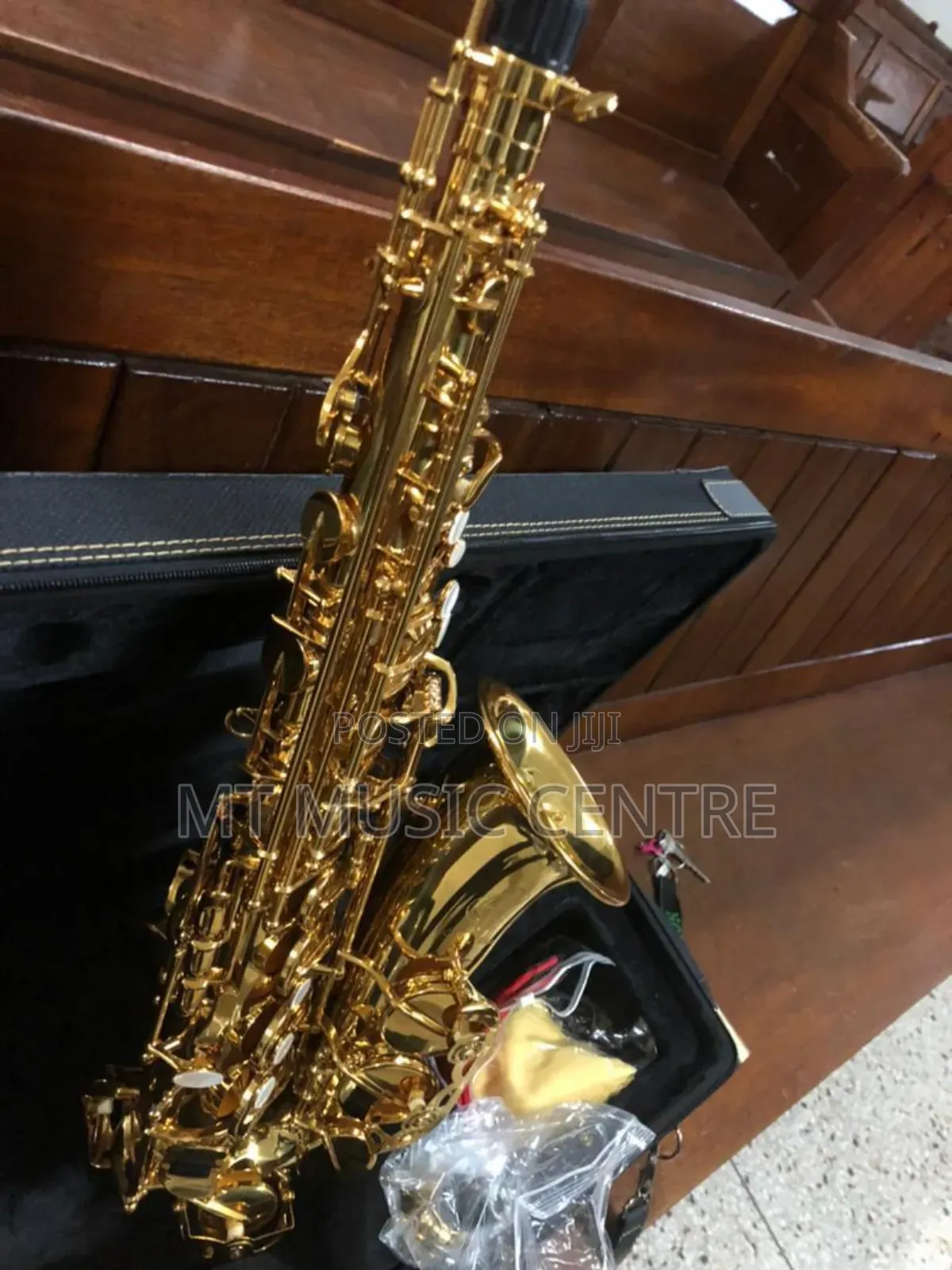 Saxophone Brand-New