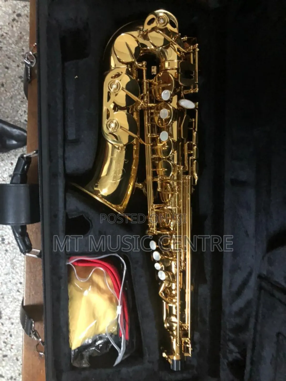 Saxophone Brand-New