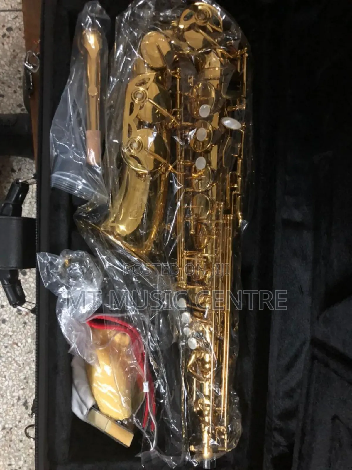 Saxophone Brand-New