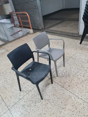 Photo - Chairs Plastic for Restaurant/Bars/Hotels/Dining