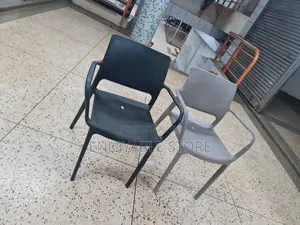 Chairs Plastic for Restaurant/Bars/Hotels/Dining