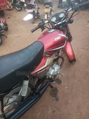 TVS HLX 125 2023 Red