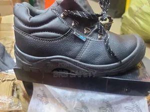 Vaultex Safety Shoes