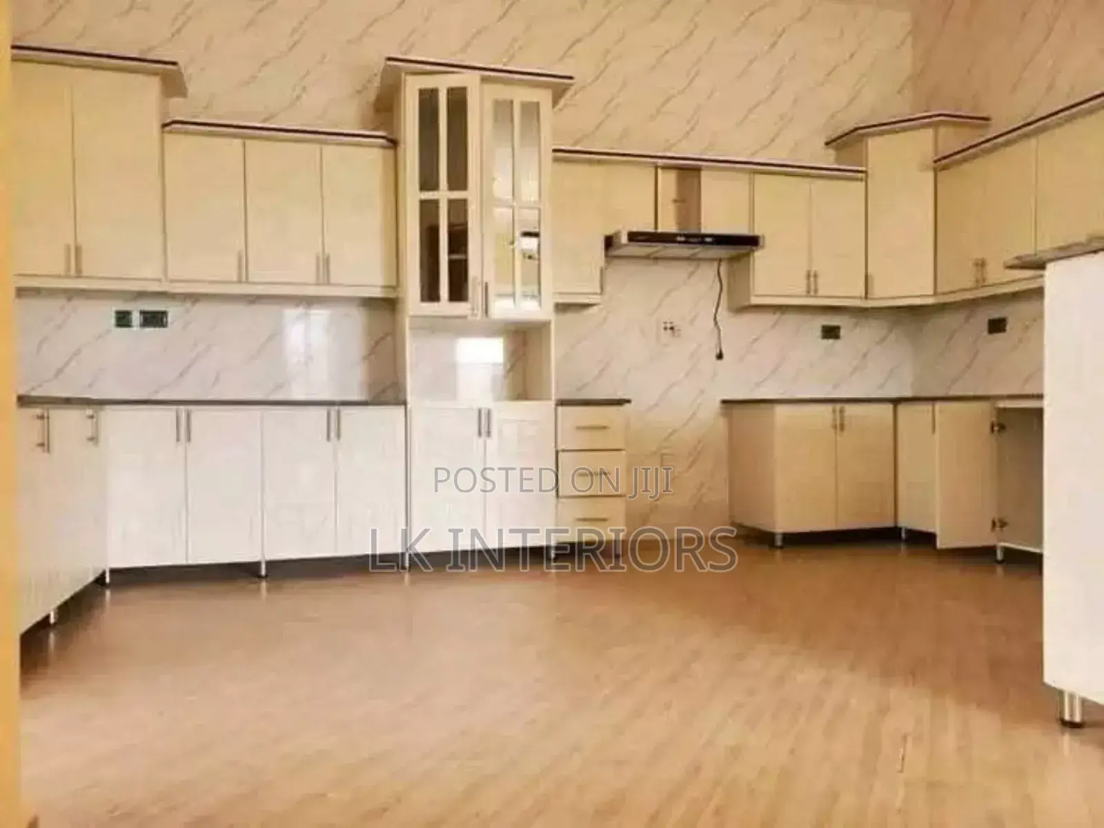 Kitchen Cabinets/Units