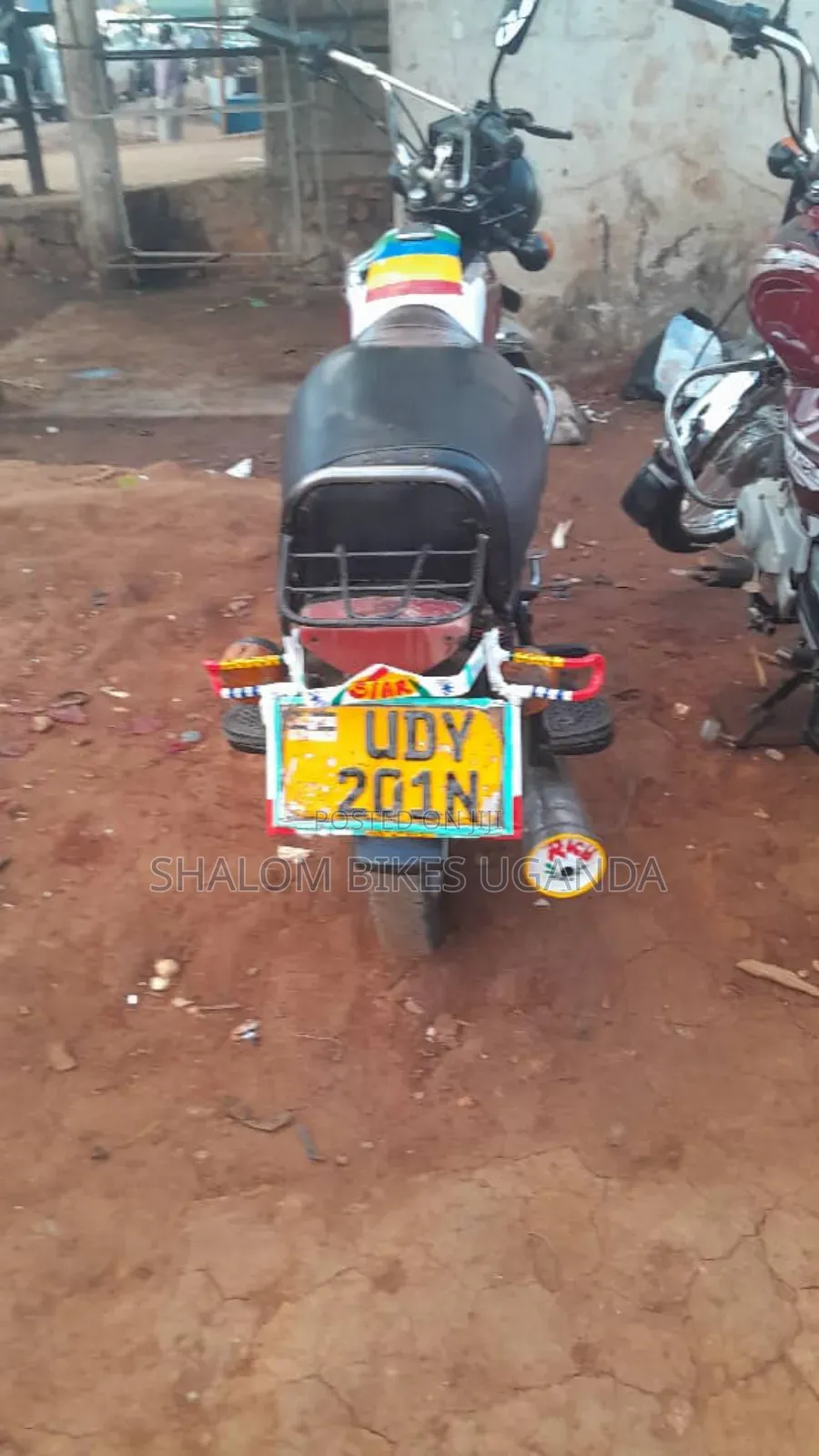Bajaj Boxer 100 2015 Red