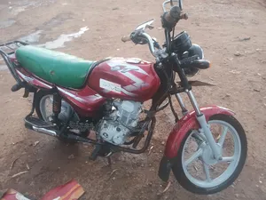 Bajaj CT 110X 2023 Red