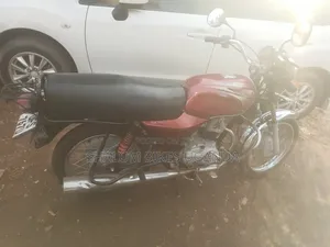 Bajaj Boxer 2024 Red
