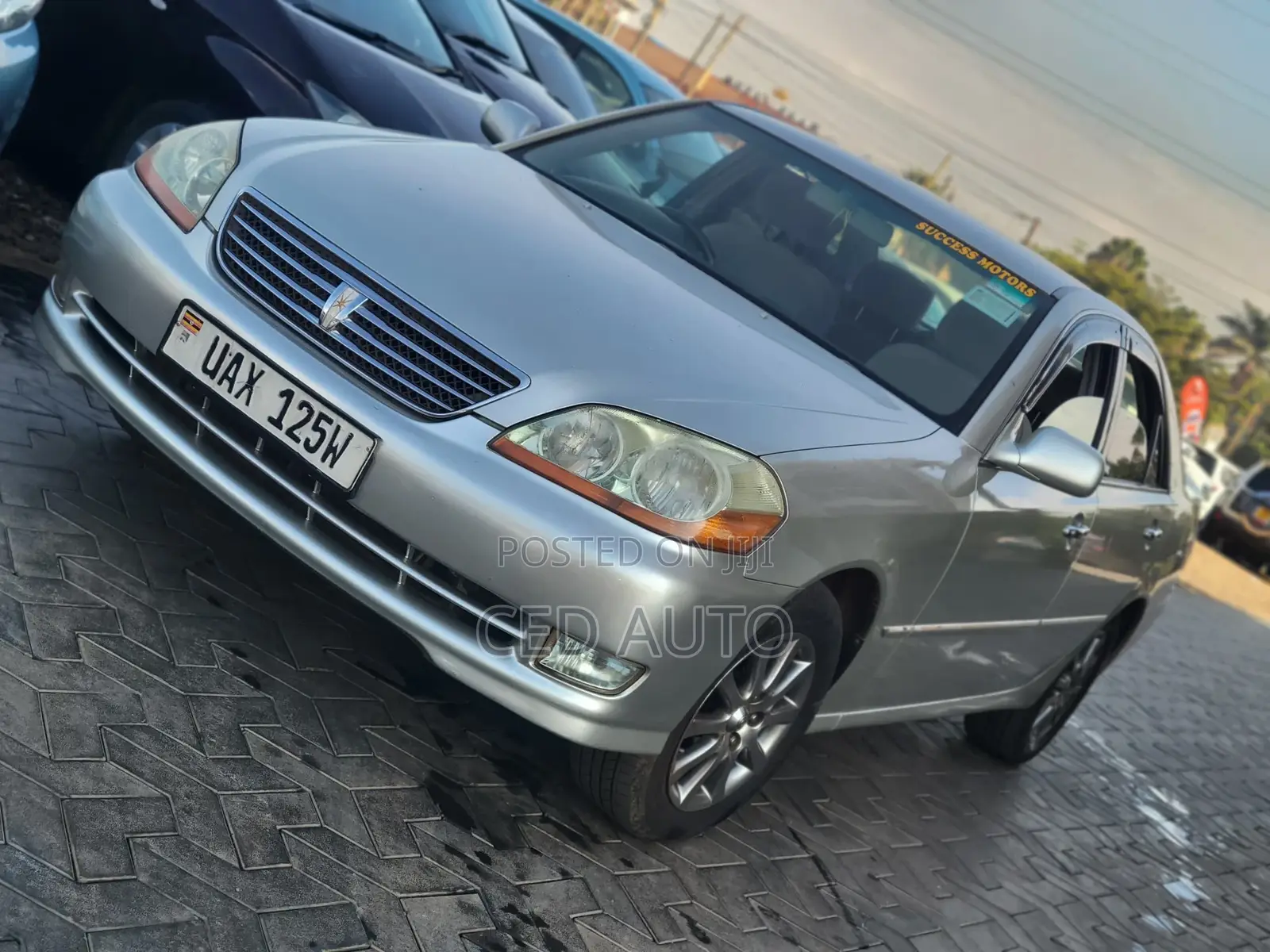 Toyota Mark II 2002 Silver