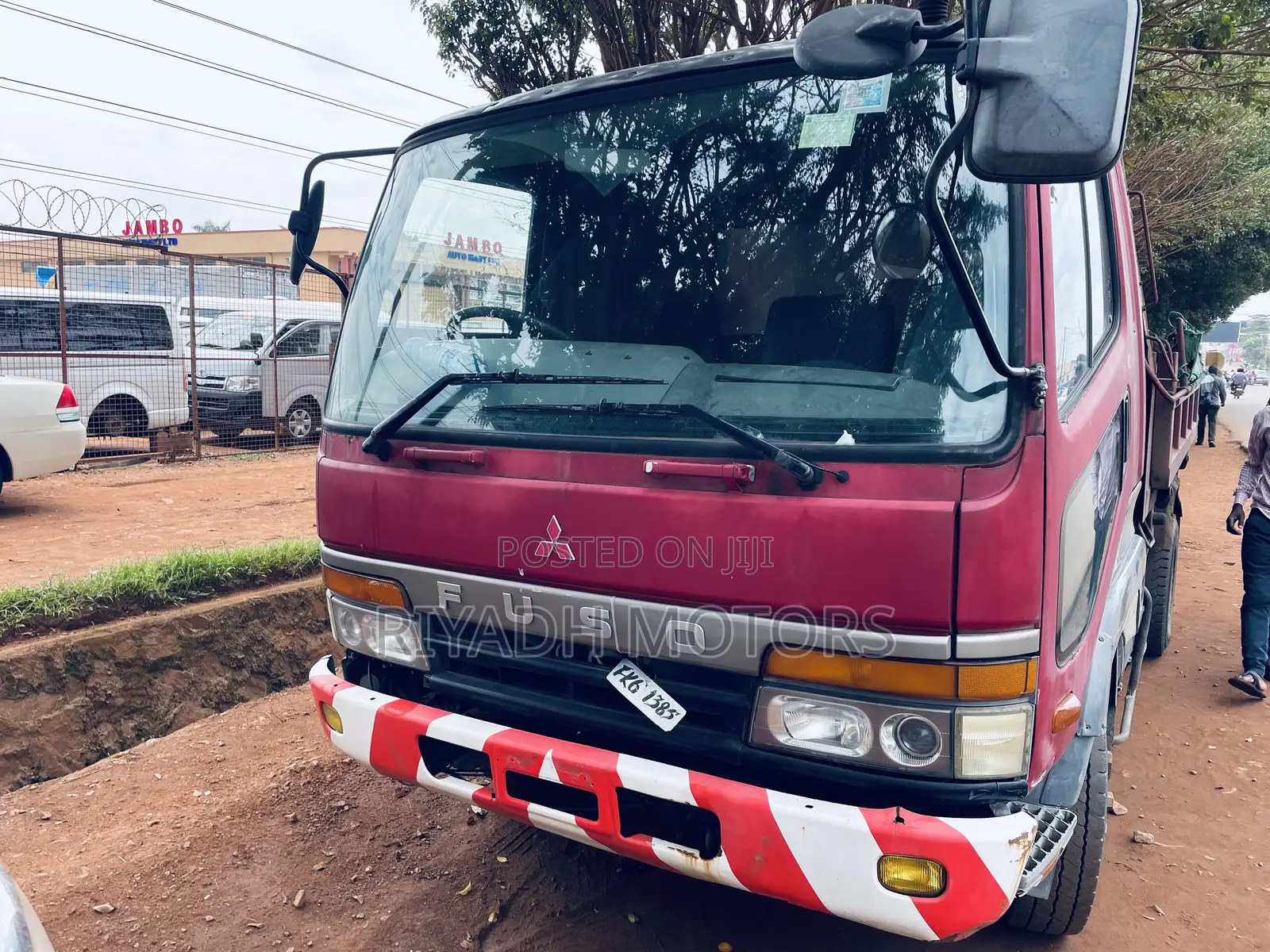 Fuso Truck 6d16 Engine Red Color