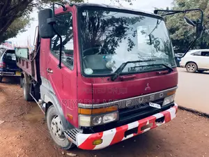 Fuso Truck 6d16 Engine Red Color