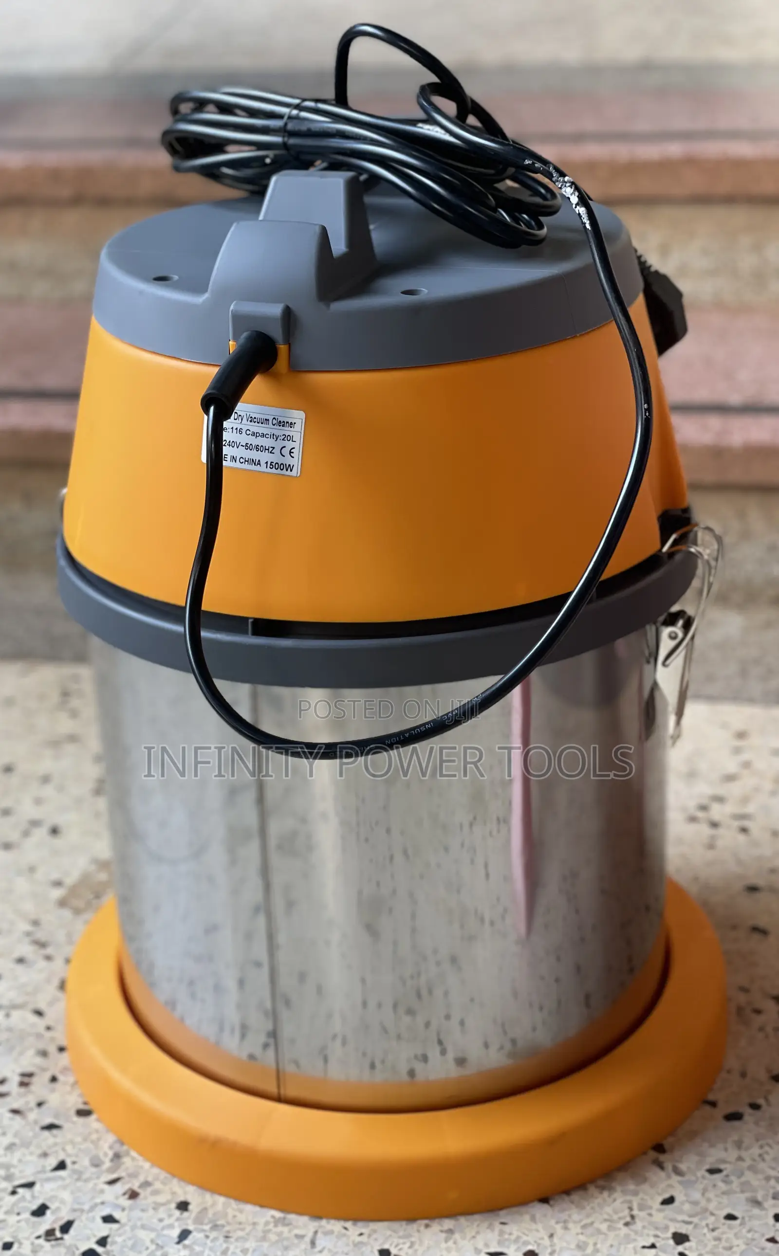 Vacuum Cleaner 20l(Powertech)