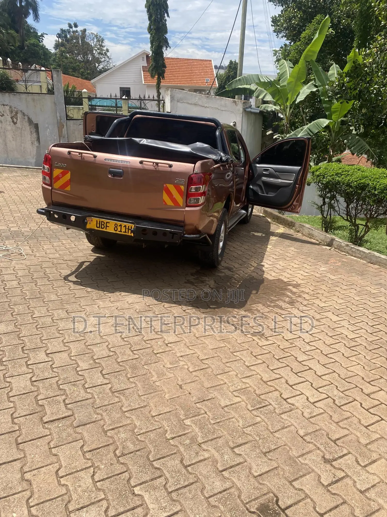Mitsubishi L200 Double Cab 2.4 181hp 4WD 2019 Brown