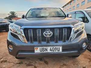 Photo - Toyota Land Cruiser Prado 2012 Gray