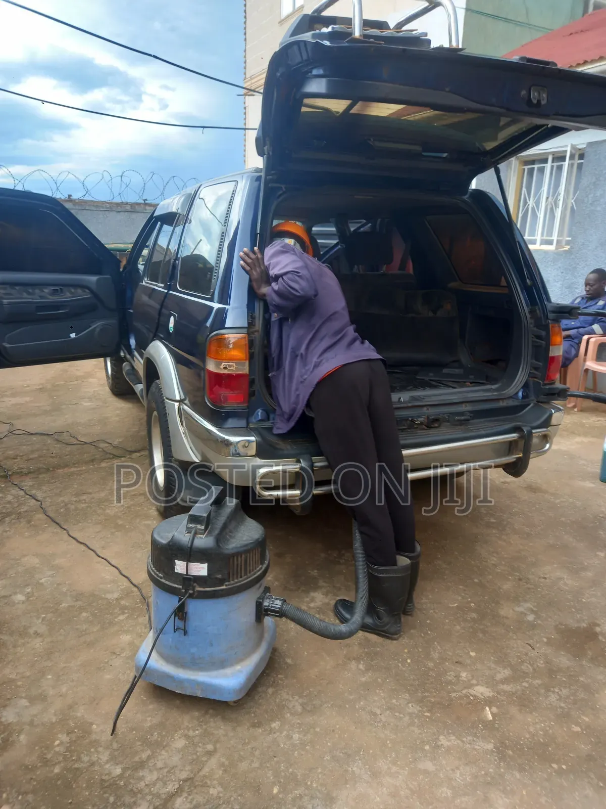 Car Exterior Cleaning