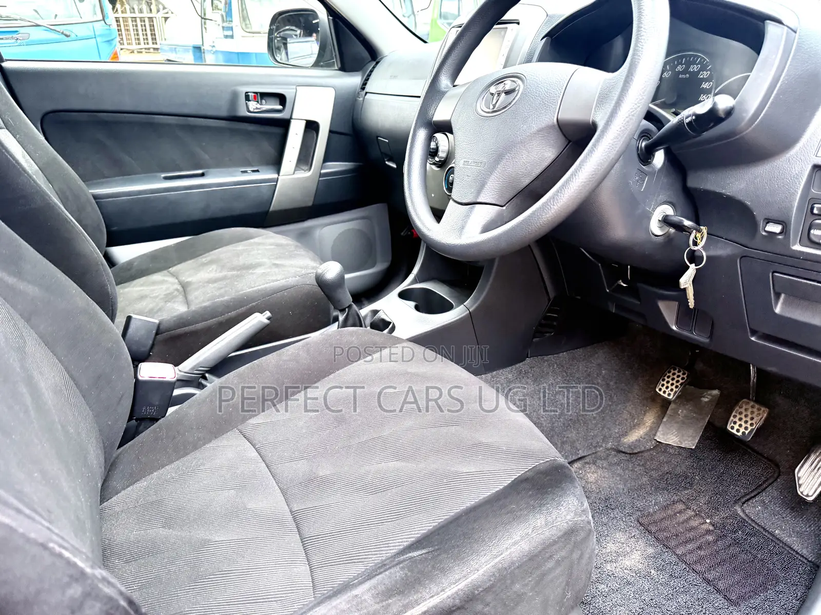 Toyota Rush 1.5 AWD 2011 Gray
