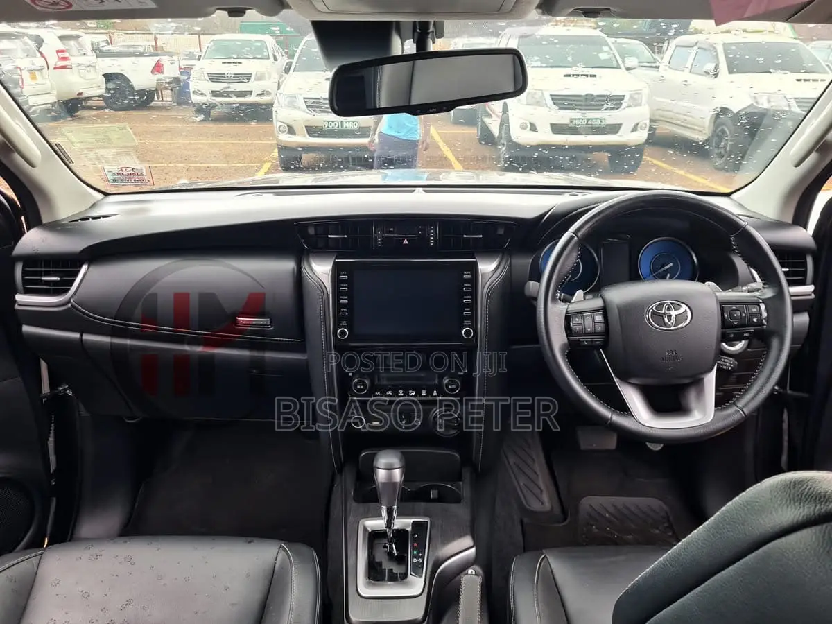 Toyota Fortuner 2.4 D AWD 2021 Gray