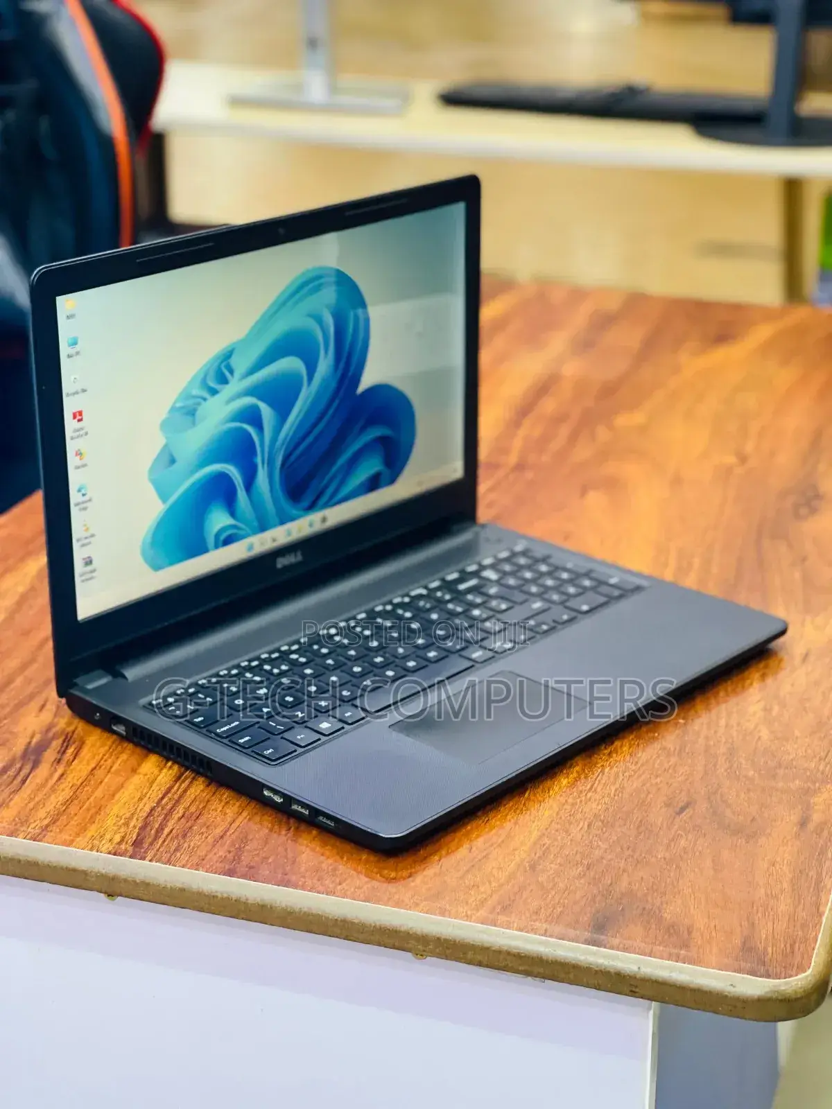 New Laptop Dell Inspiron 15 3567 8GB Intel Core I7 HDD 500GB