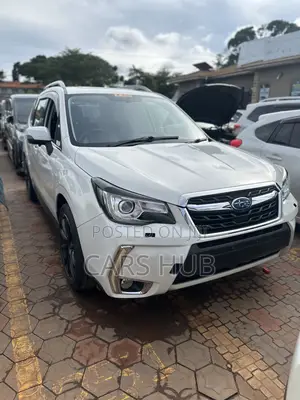 Photo - Subaru Forester 2.5i Premium AWD 2016 White