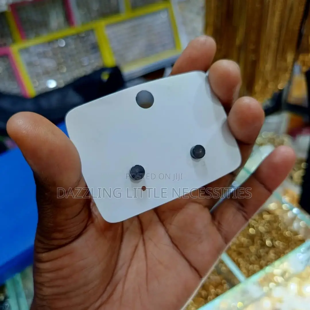 Cute Magnetic Earrings - Black (Small)