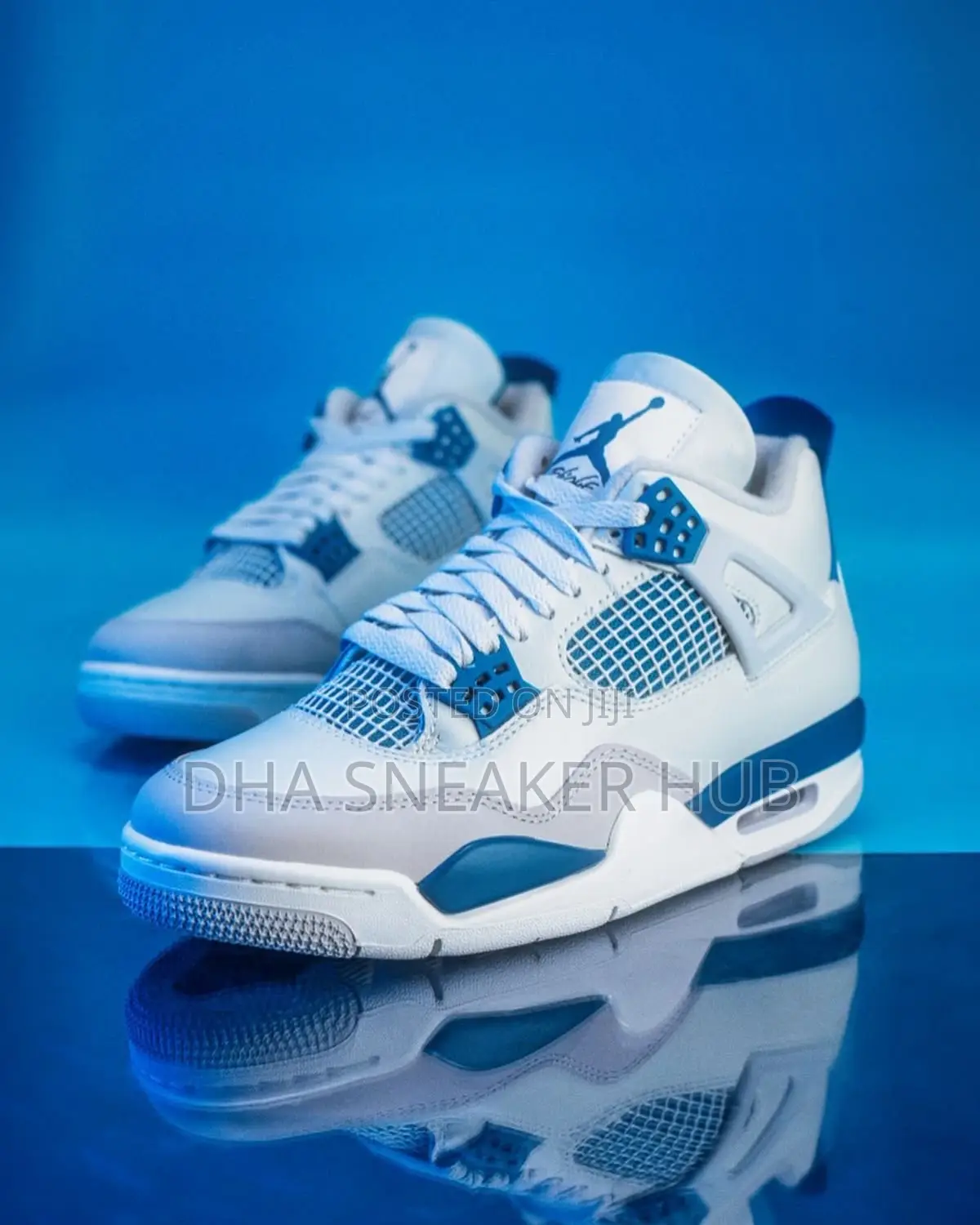Air Jordan 4 Military Blue