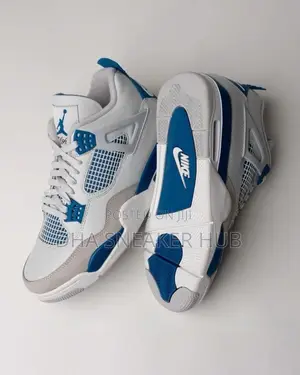 Air Jordan 4 Military Blue