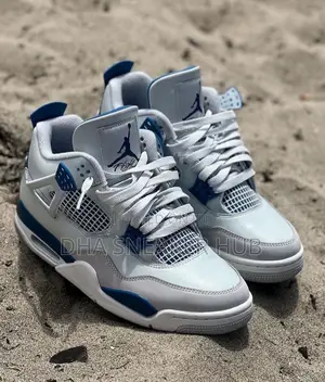 Air Jordan 4 Military Blue