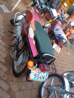 Photo - Bajaj Boxer 100 2017 Red