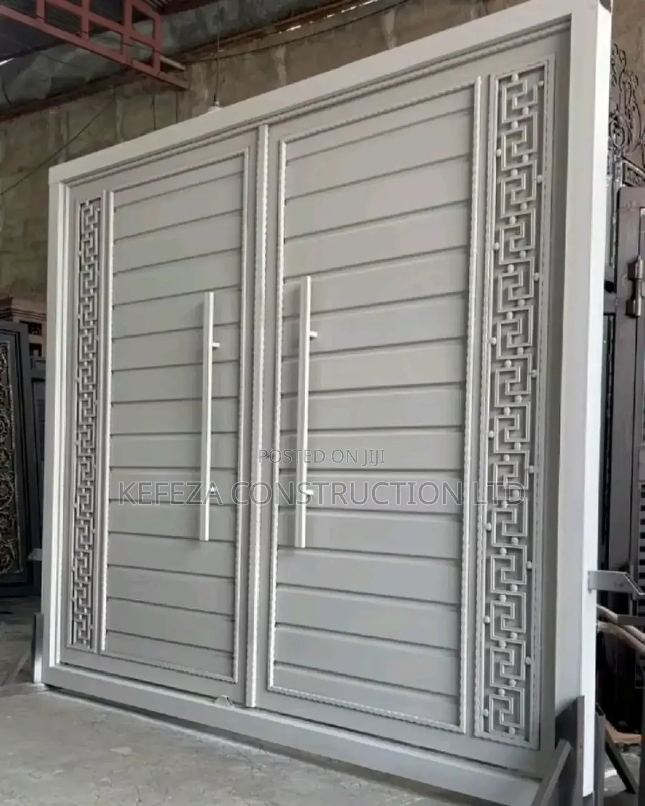 Xtra Ordinary Slide Gate