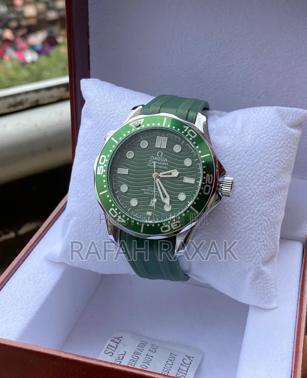 Original Men’S Green Omega Seamaster Rubber Wrist Watch