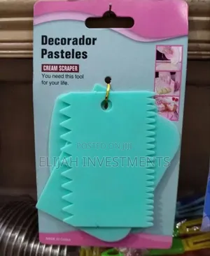 3pcs Cake Decorating Plastic Scrapers