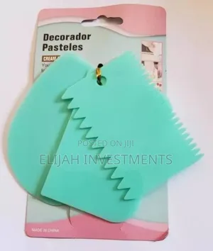 3pcs Cake Decorating Plastic Scrapers