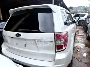 Subaru Forester 2.0D XS 2011 Pearl