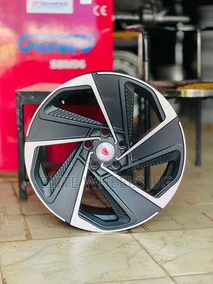 Photo - Harrier/Vanguard/Rav4 Size 18 New Sport Rims