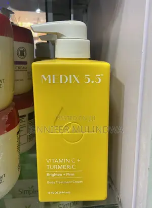 Photo - Medix 5.5 Vitamin C and Turmeric Body Treatment Cream