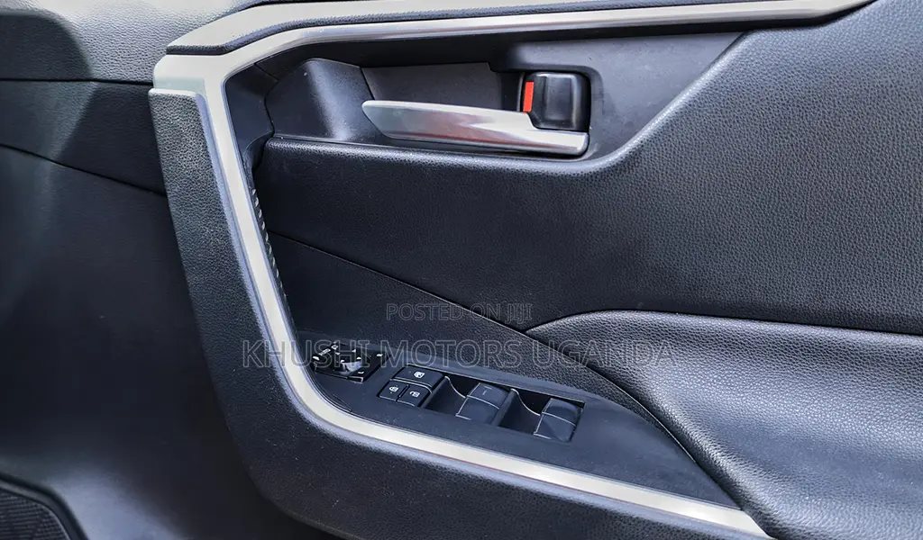 Toyota RAV4 2019 Red