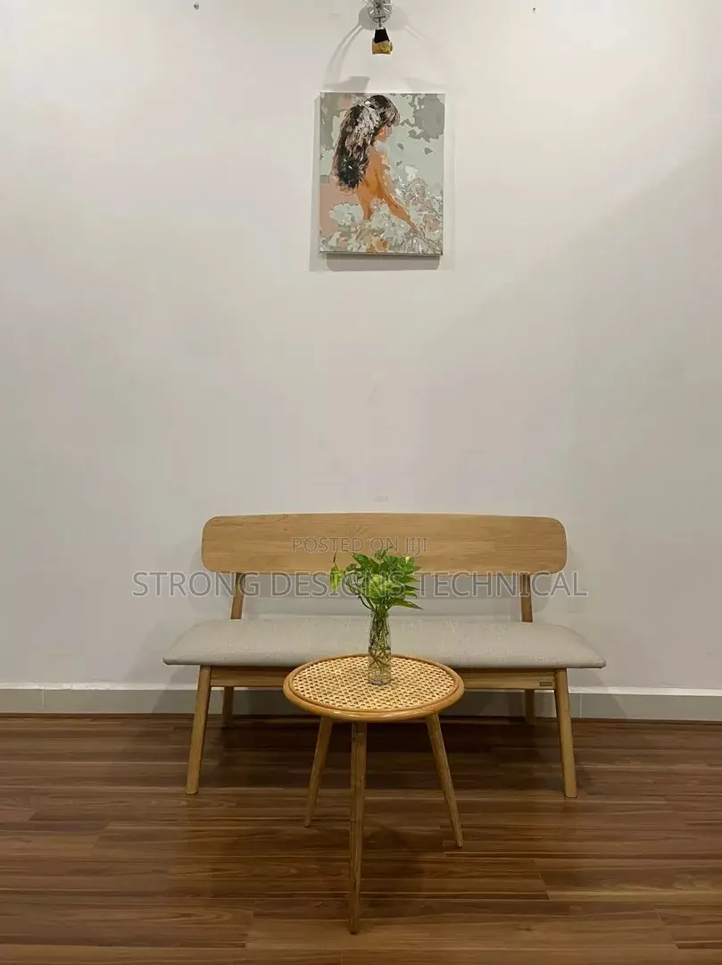 Wooden Bench/ Waiting/ Receptions/ Lounges
