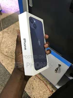 New Apple iPhone 13 256 GB Blue