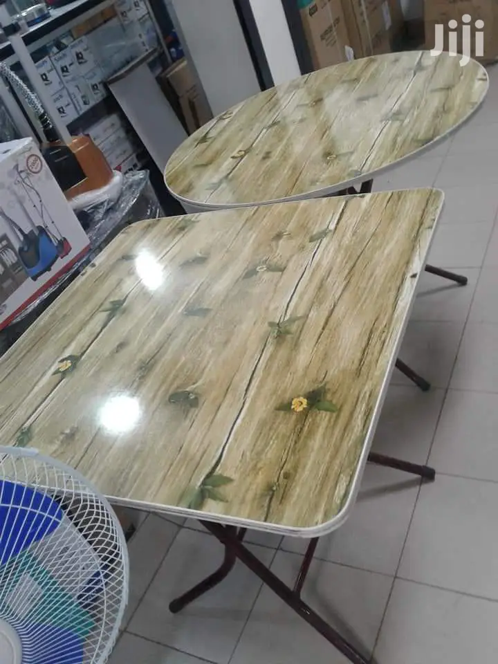 Foldable Reading Table