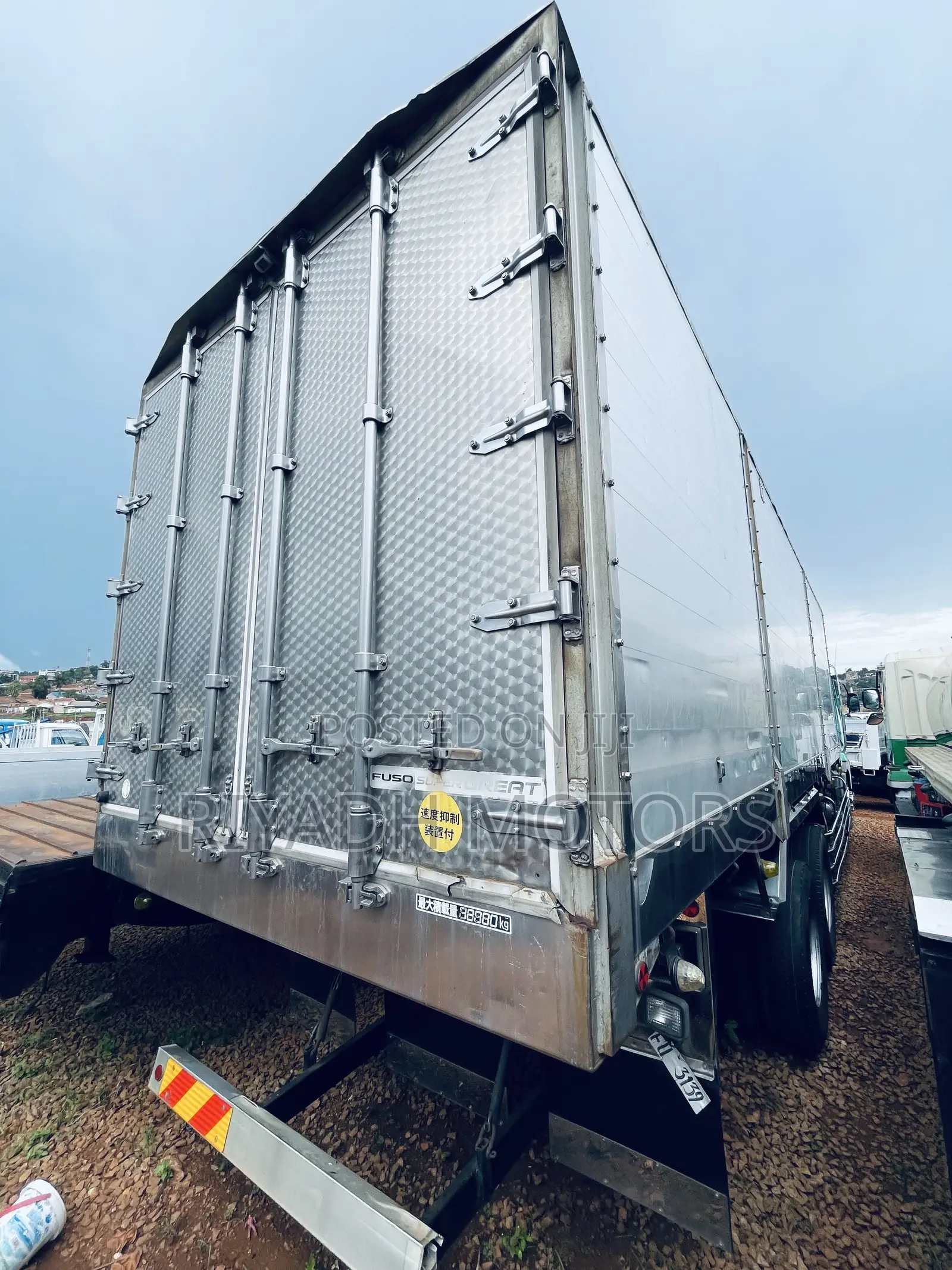 Fuso Supergreat 6d40engine 10tyres