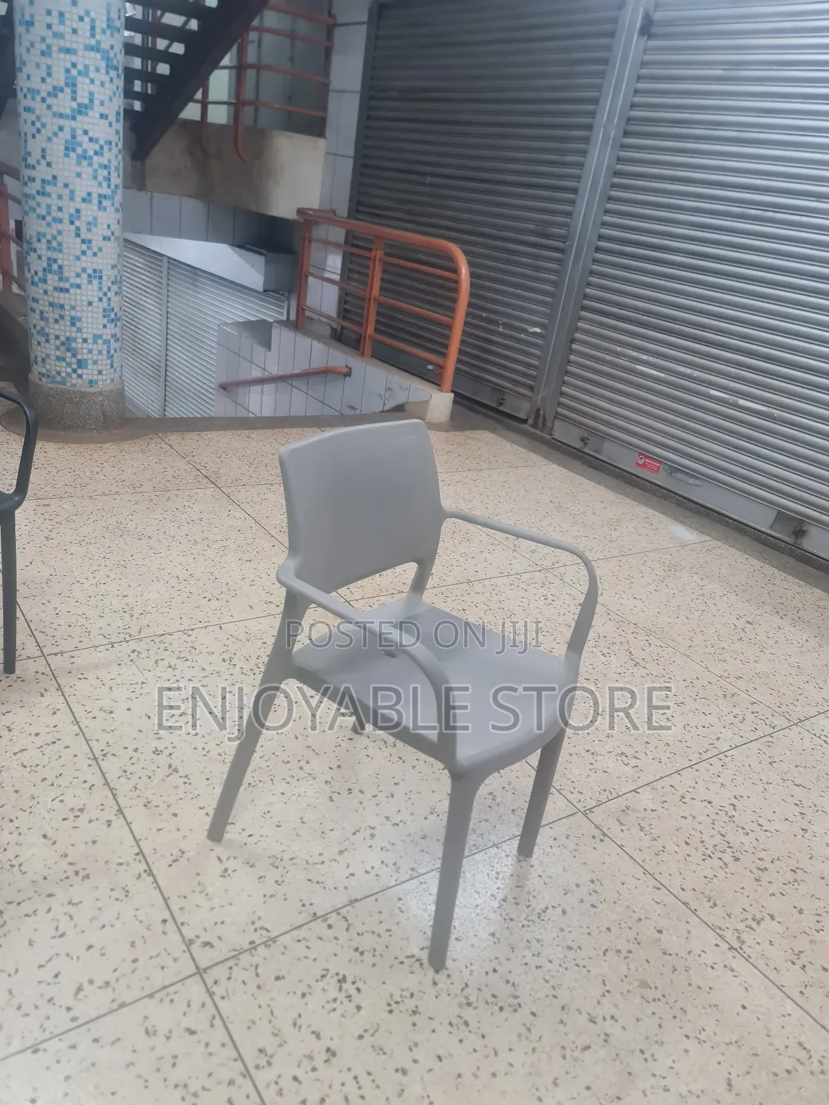 Stackable Plastic Chairs Stackable Plastic Chairs