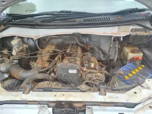 Toyota Noah 2001 White