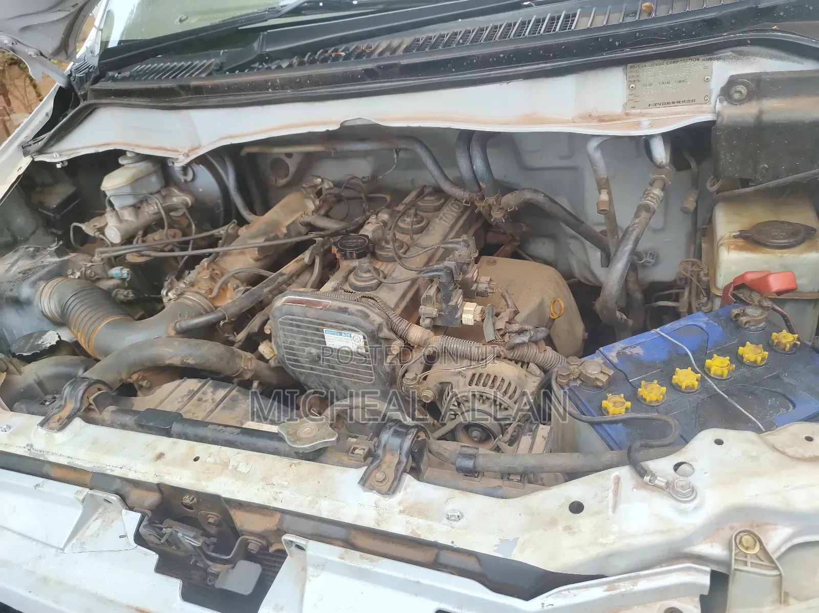 Toyota Noah 2001 White