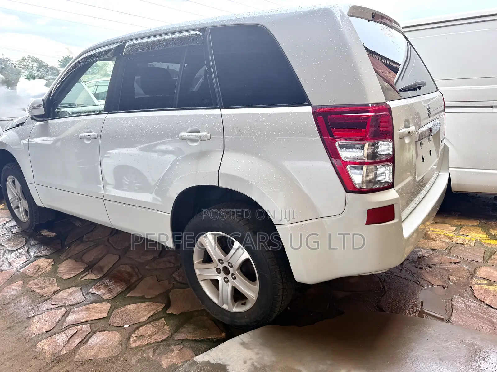 Suzuki Escudo 2015 White