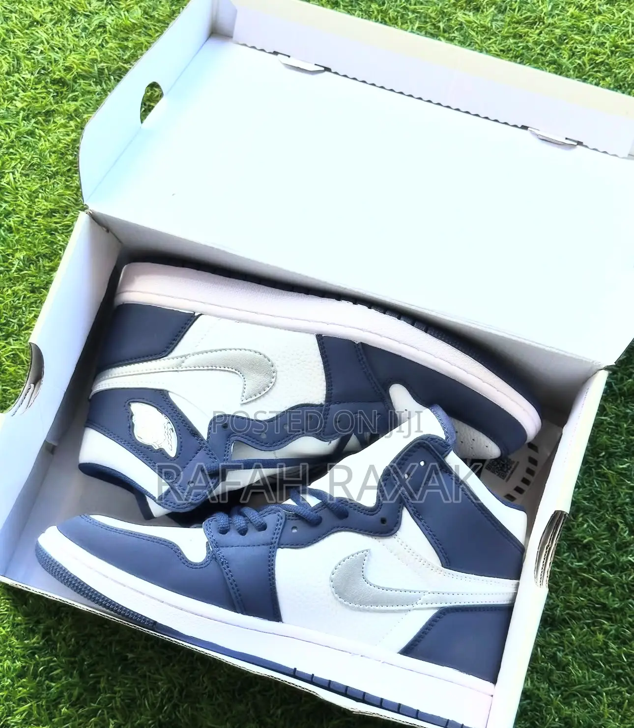 Nike Air Jordan 1 Retro High Blue White Sneakers