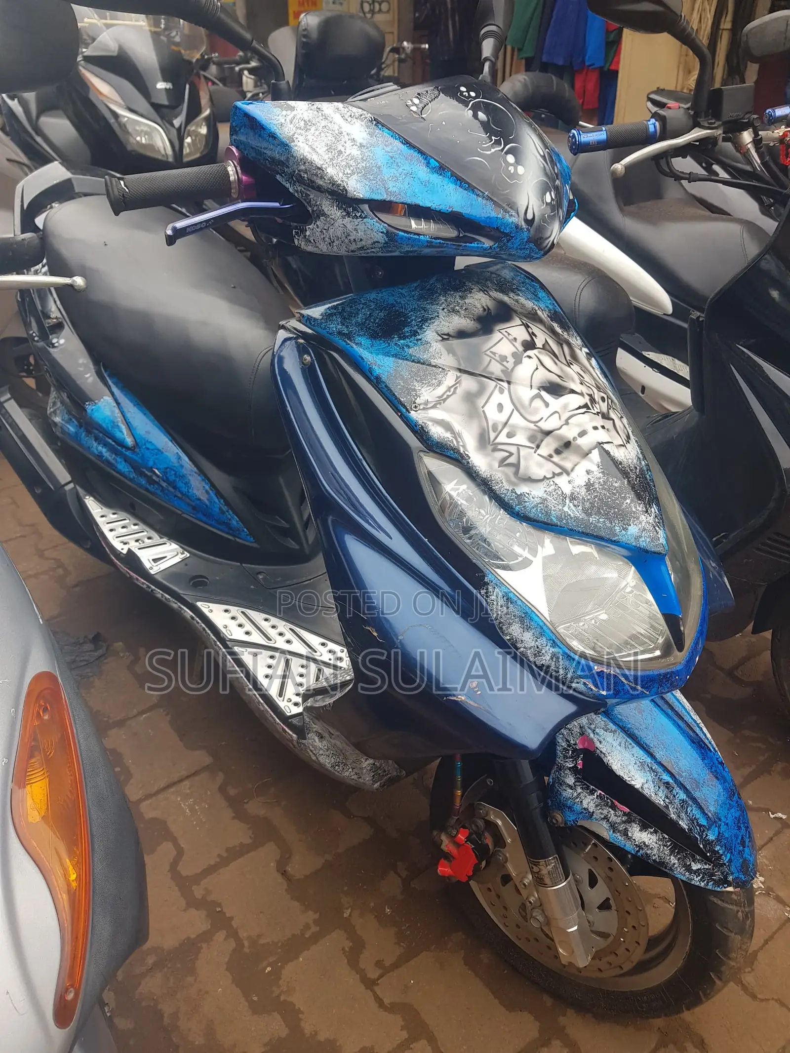 Honda 2011 Blue