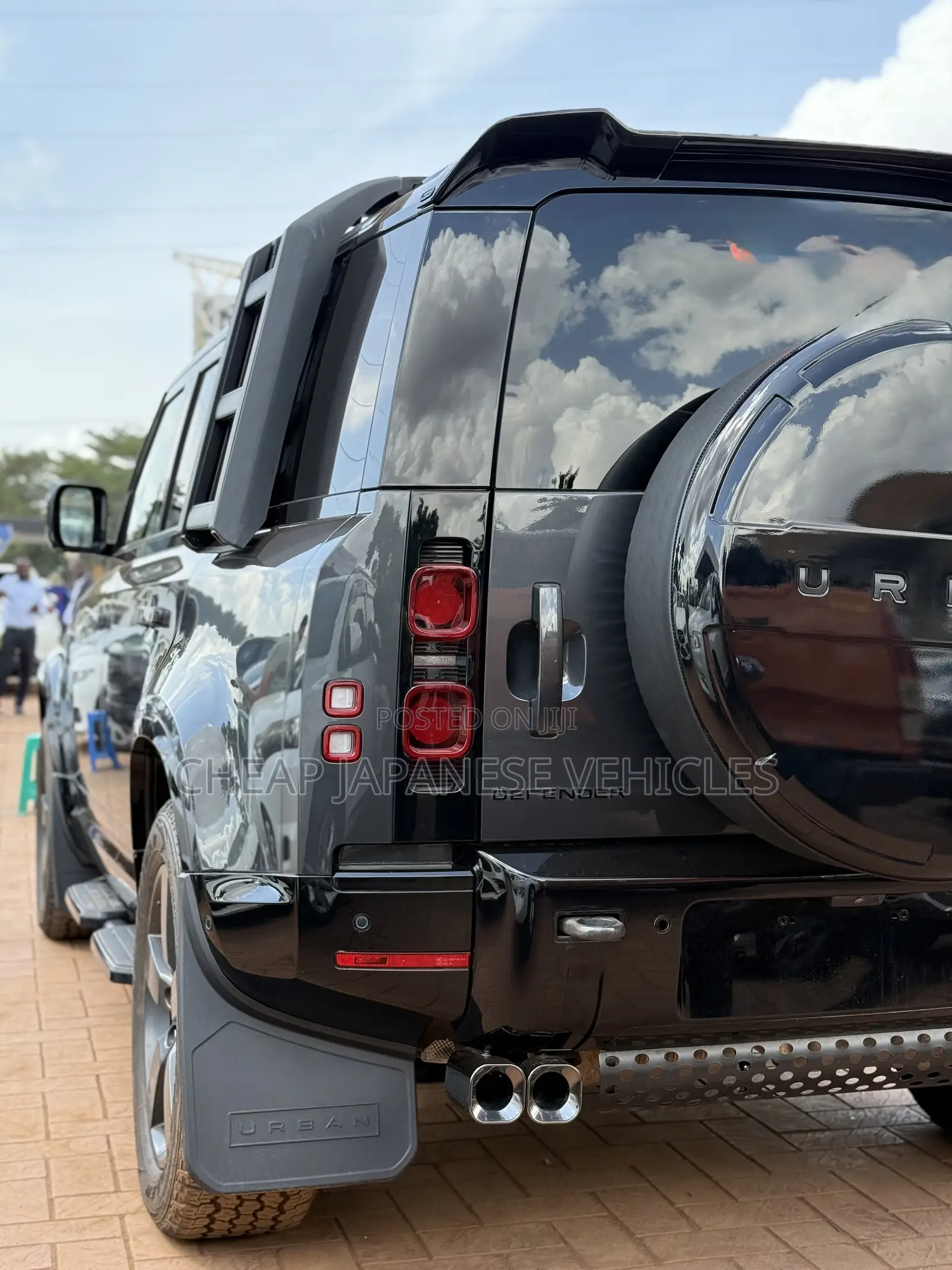 Land Rover Defender X-Dynamic SE 2023 Black