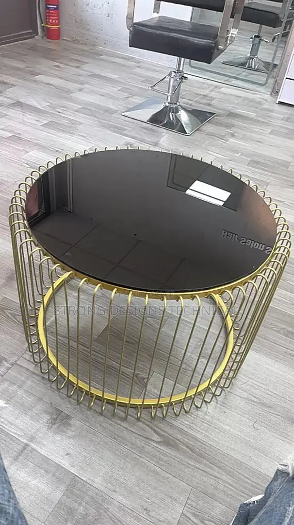 Round Center Table / Coffee/ Decor Table for Homes/Reception