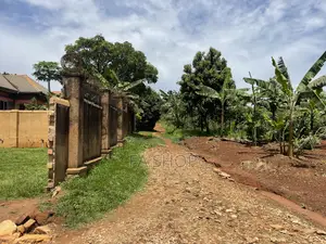 4bdrm Bungalow in Kabojja House, Nsangi for sale