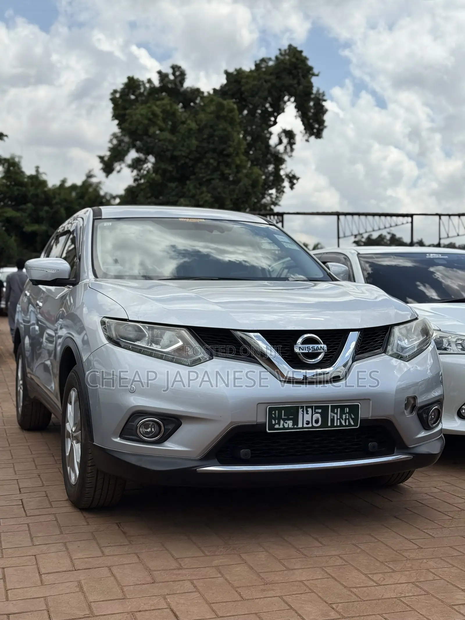 Nissan X-Trail 2.0 Petrol AWD 2015 Silver